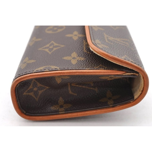 Auth Louis Vuitton Monogram
Pochette Florentine Pouch
Waist Bag M51855 - Picture 3 of 15